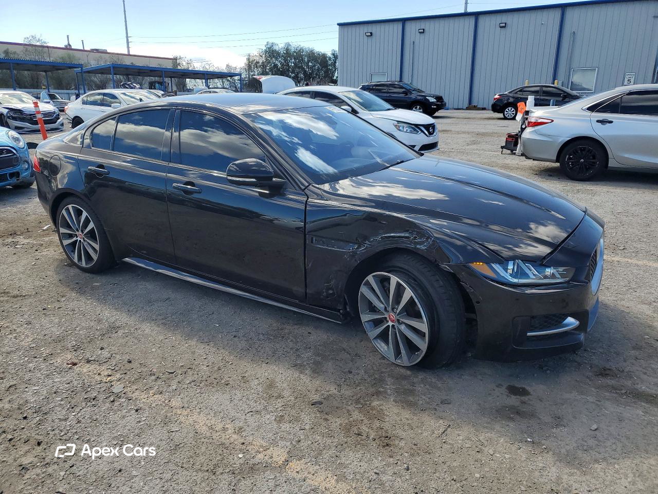 Jaguar XE 2017