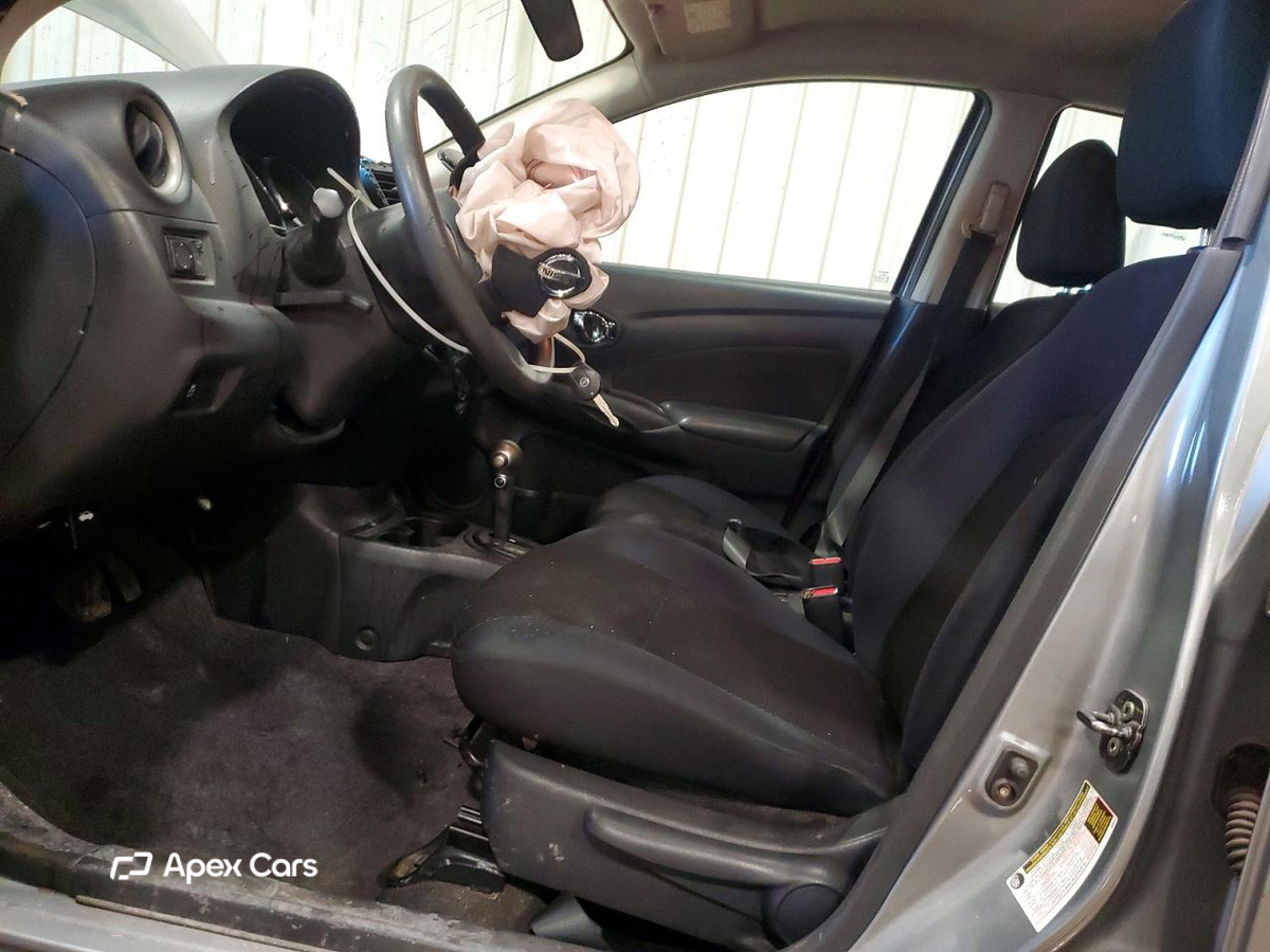 Nissan Versa 2012