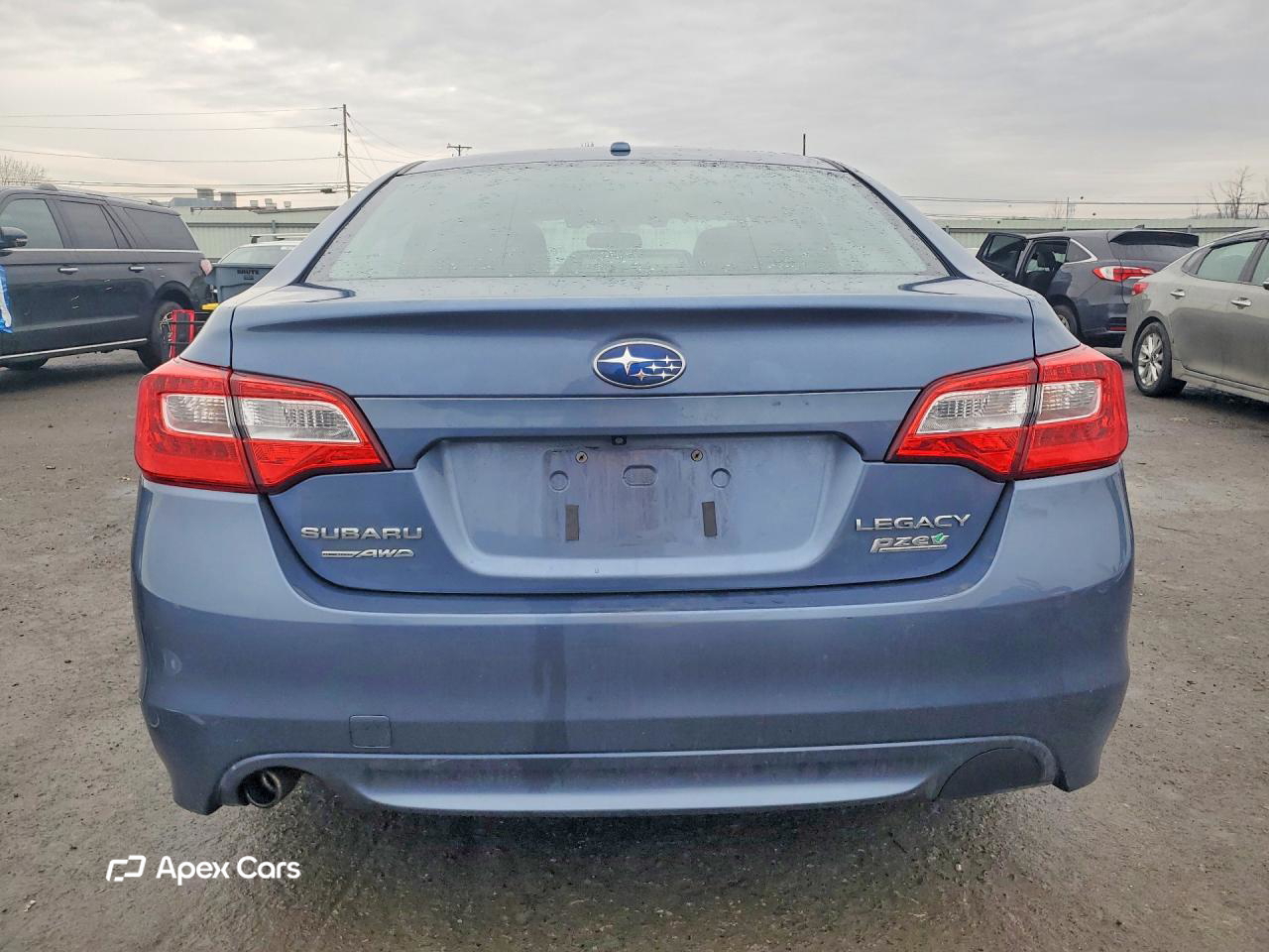 Subaru Legacy 2015