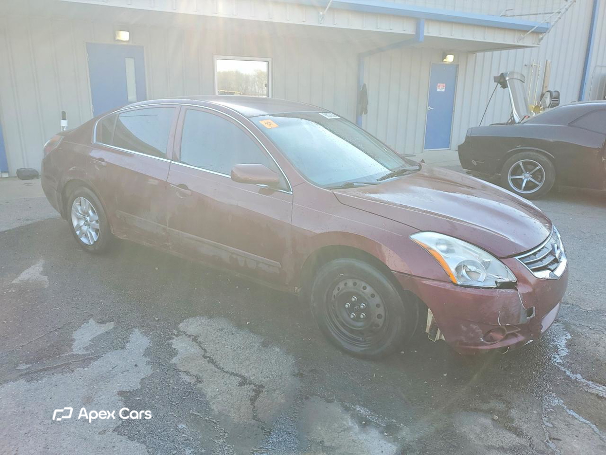 Nissan Altima 2012