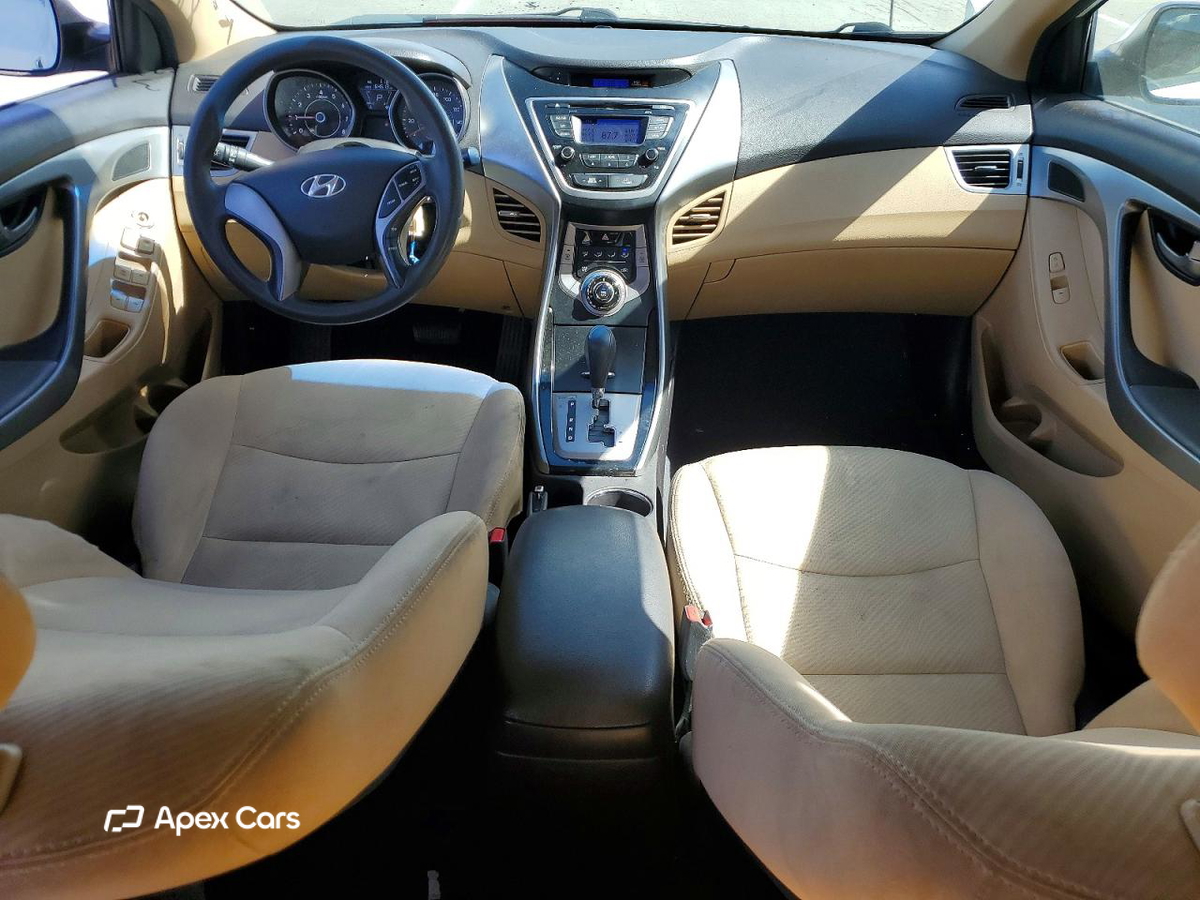 Hyundai Elantra 2013