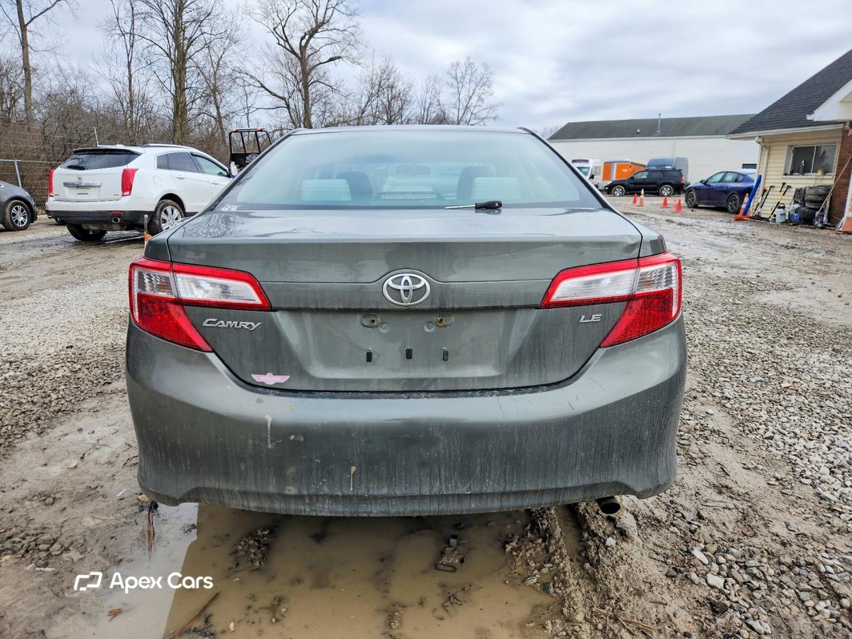 Toyota Camry 2012