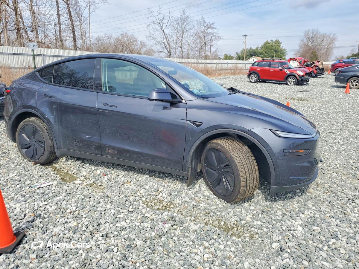 Tesla Model Y 2026