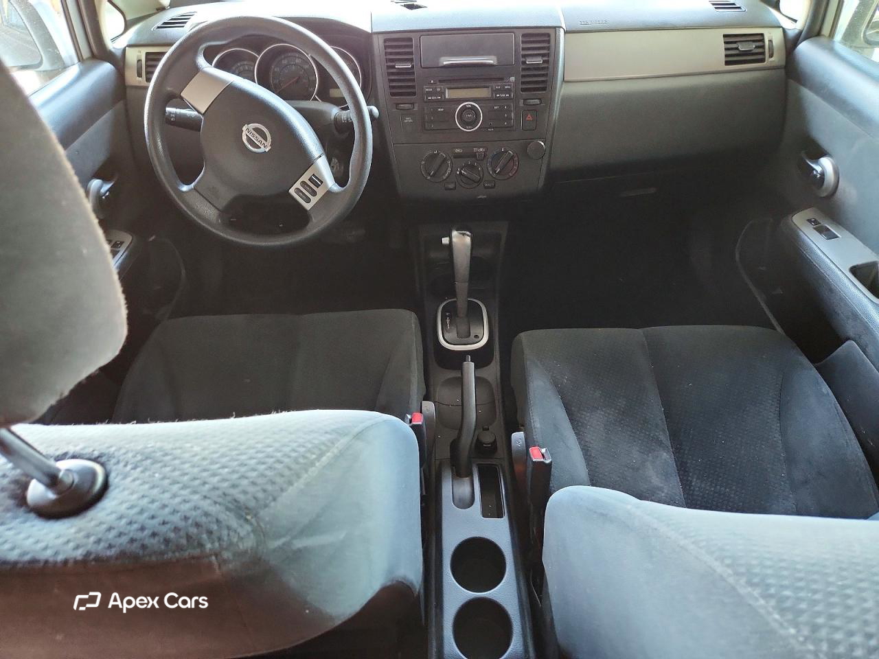 Nissan Versa 2011