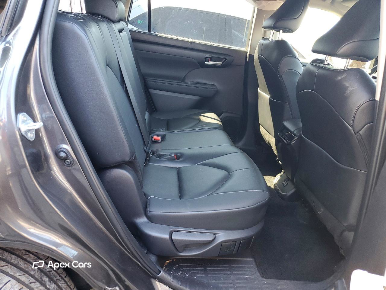 Toyota Highlander 2025