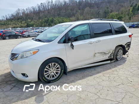 Toyota Sienna 2016 - Image 1 of 14