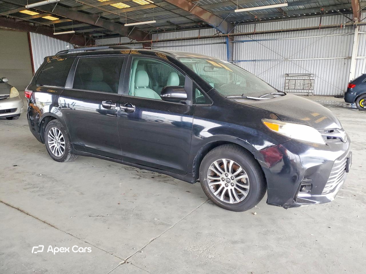 Toyota Sienna 2018