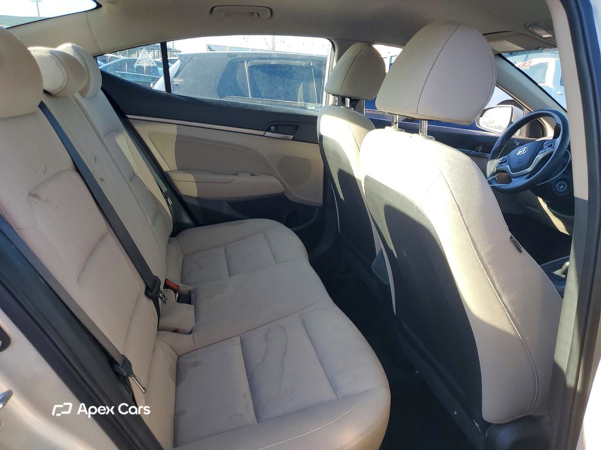 Hyundai Elantra 2017