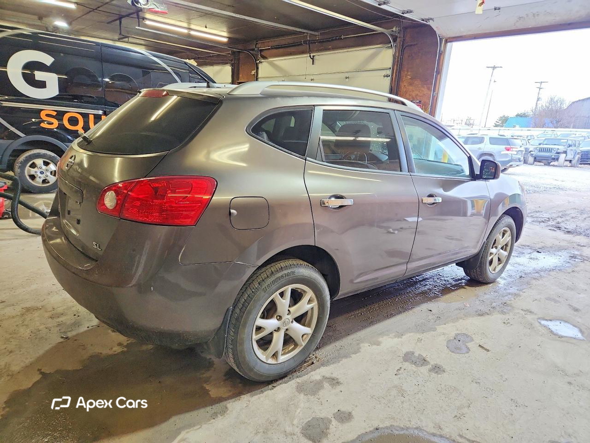 Nissan Rogue 2010