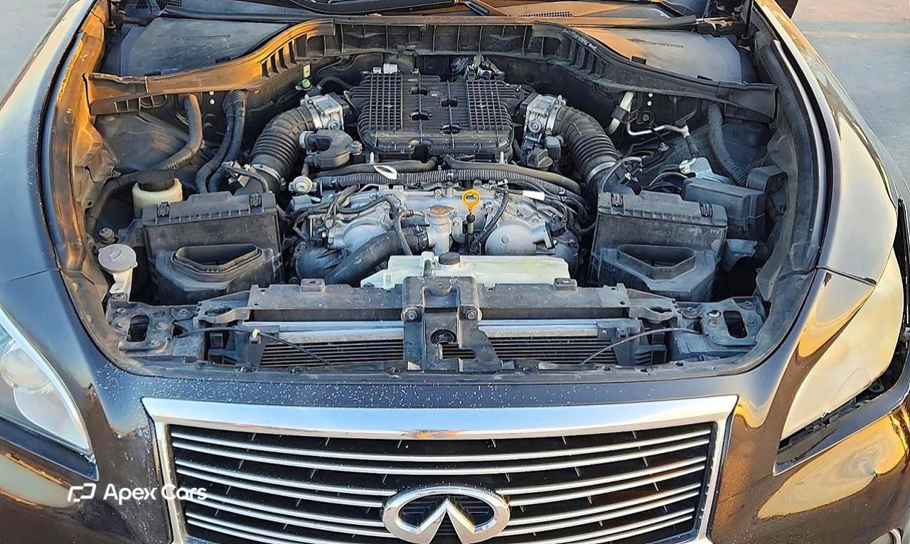 Infiniti M 2013