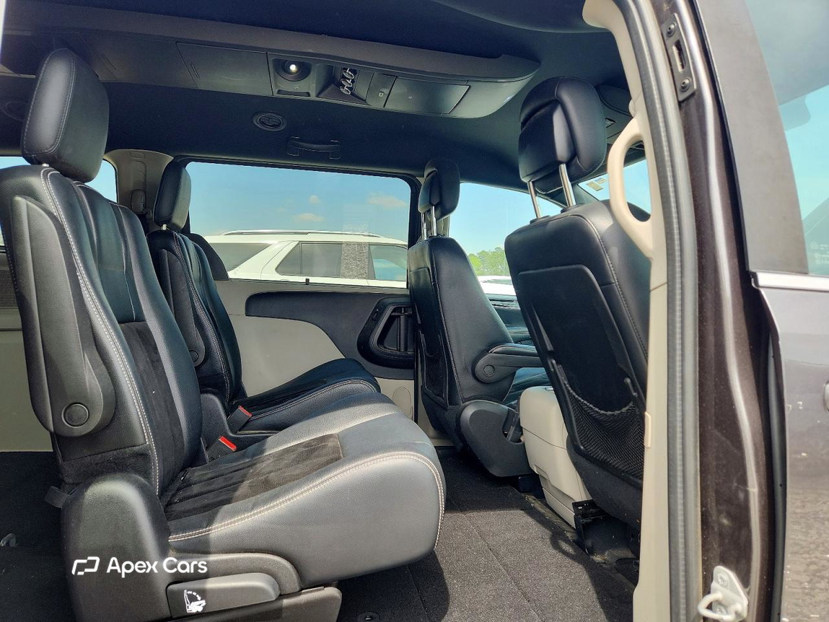 Dodge Caravan 2015