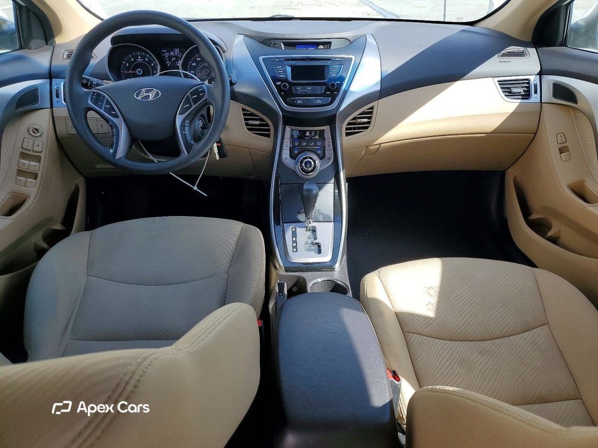 Hyundai Elantra 2013