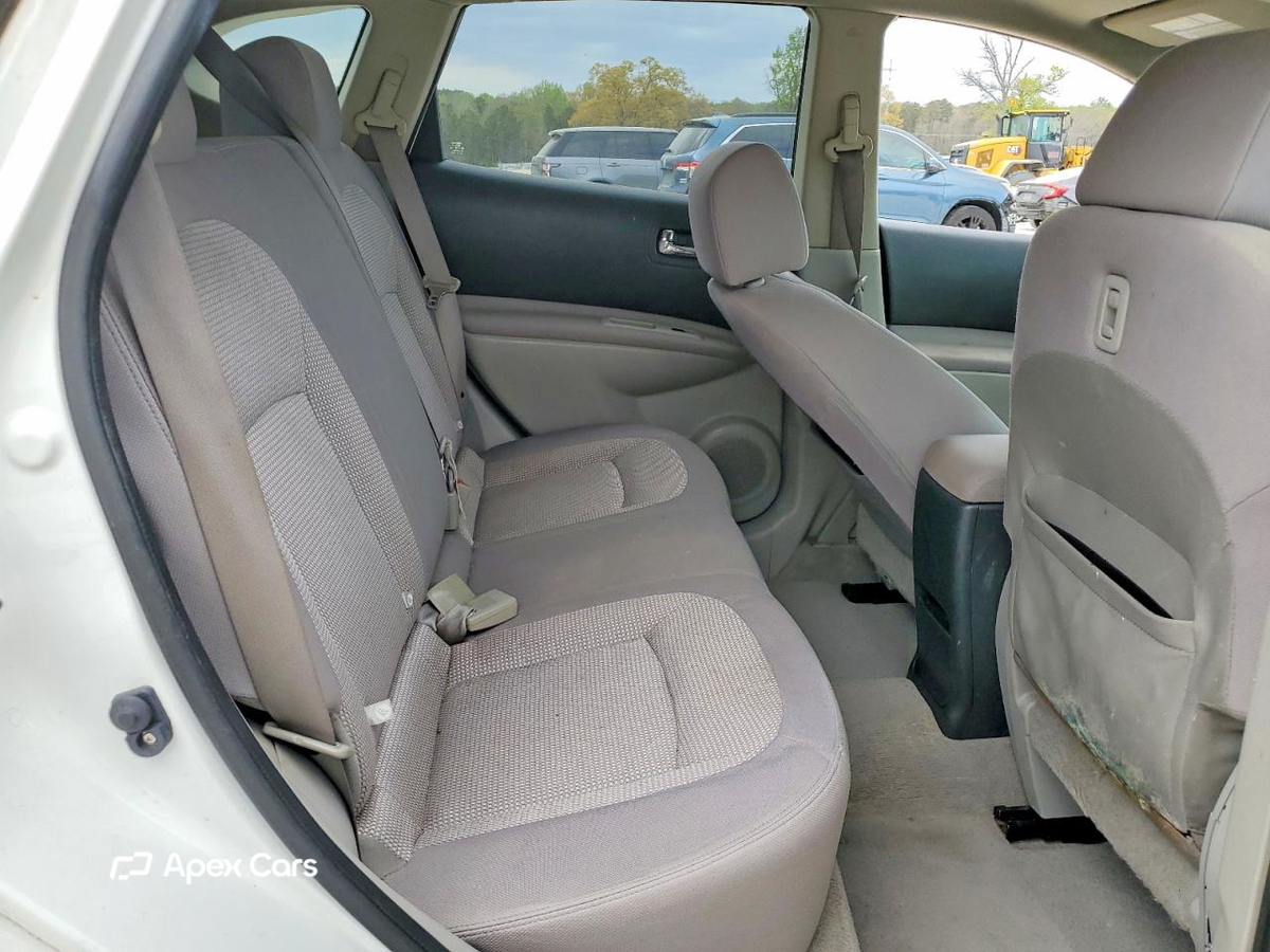 Nissan Rogue 2011