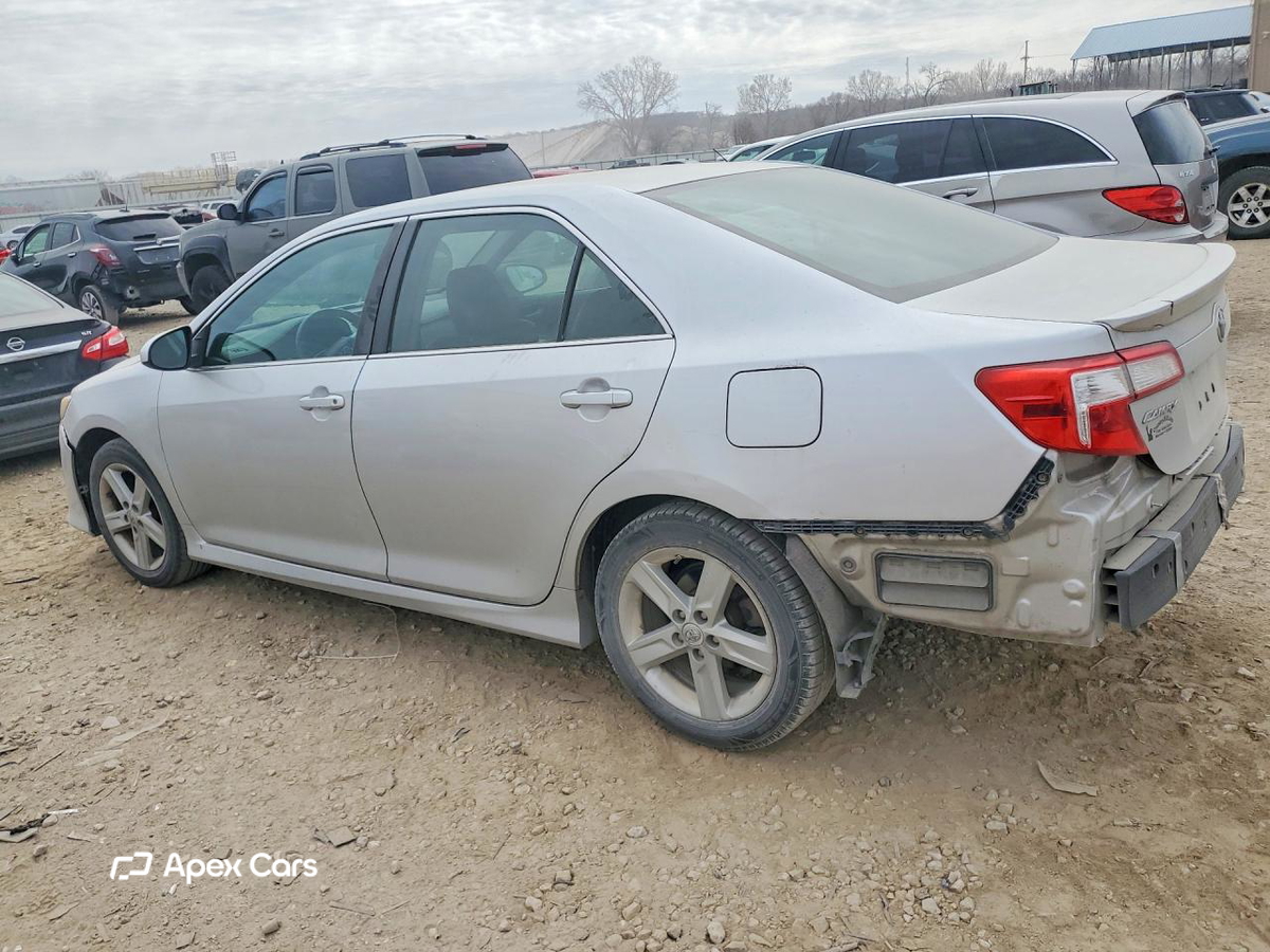 Toyota Camry 2012