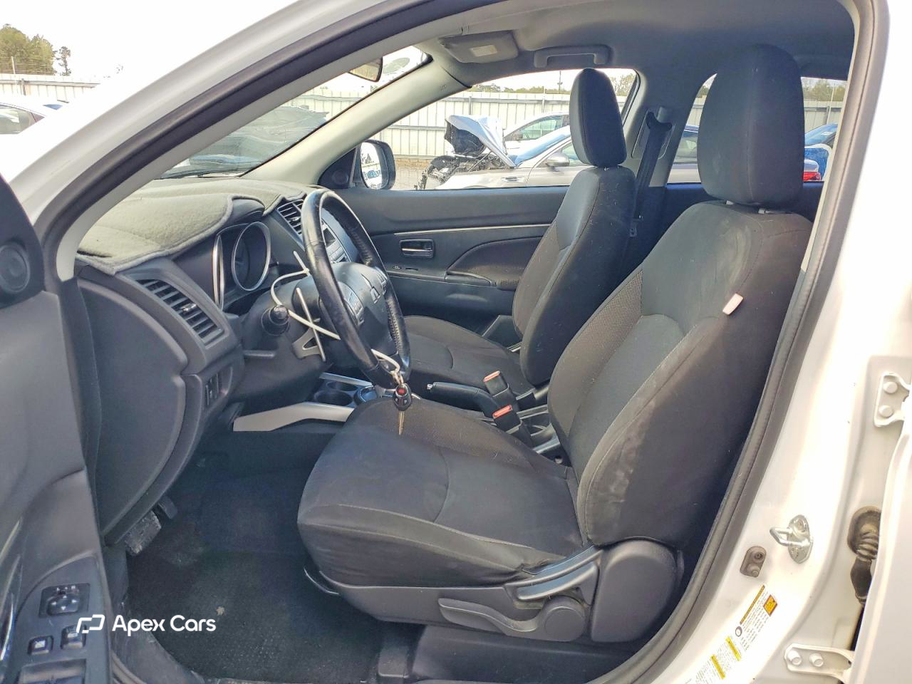 Mitsubishi Outlander 2011