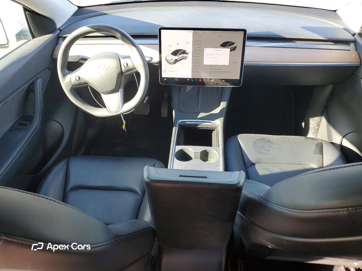 Tesla Model Y 2021