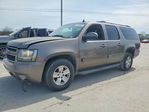 Chevrolet Suburban 2011