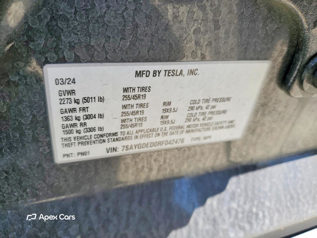 Tesla Model Y 2024