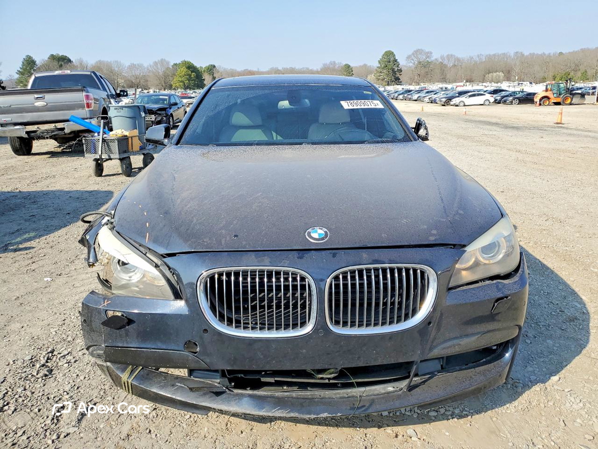 BMW Series 7 2011