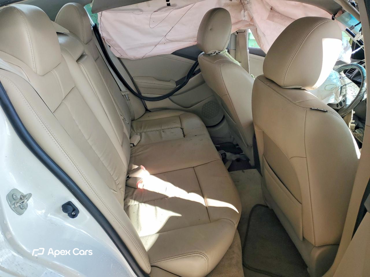 Nissan Altima 2012