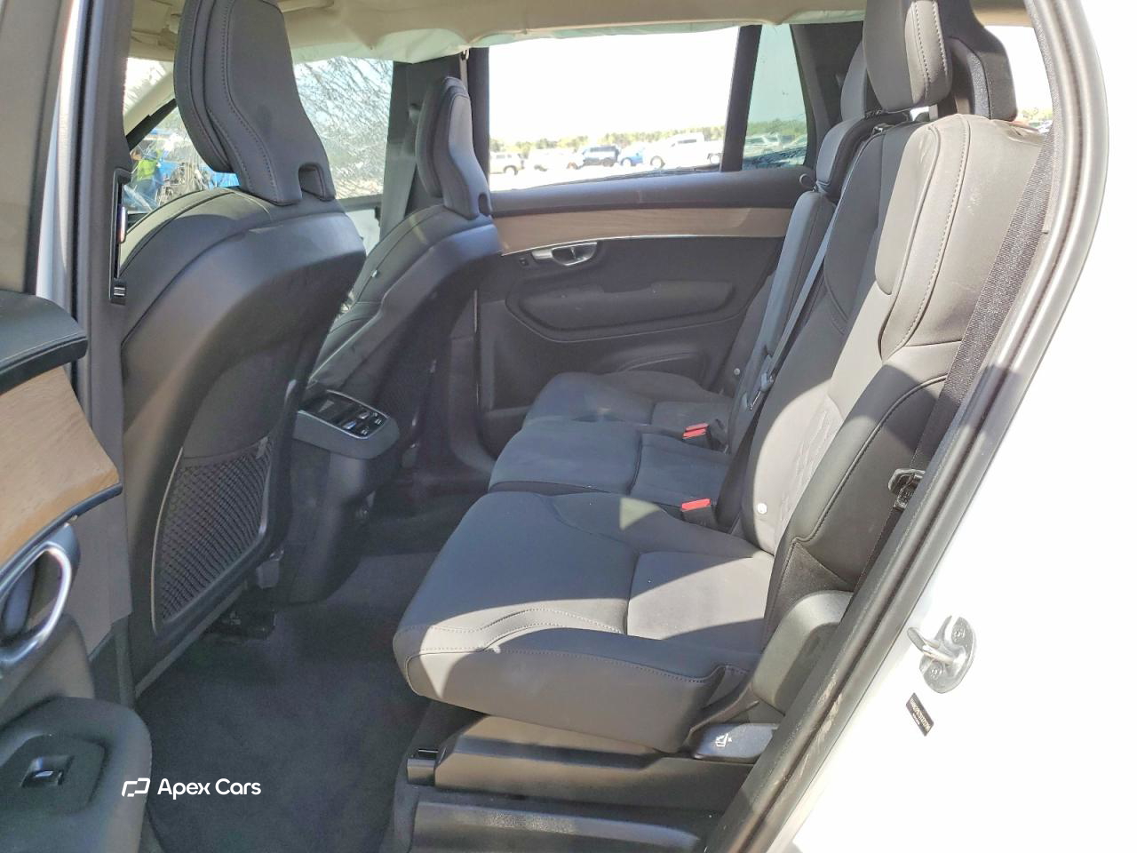 Volvo XC90 2025