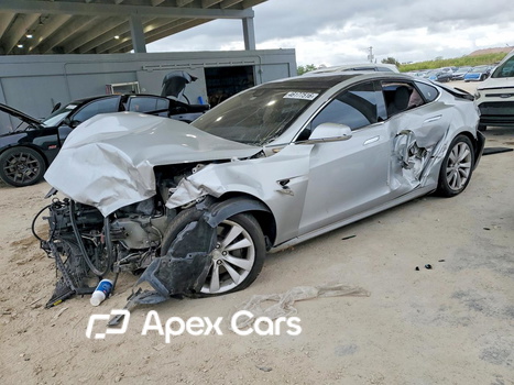 Tesla Model S 2016 - Image 1 of 12