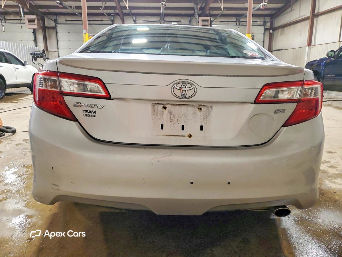 Toyota Camry 2012