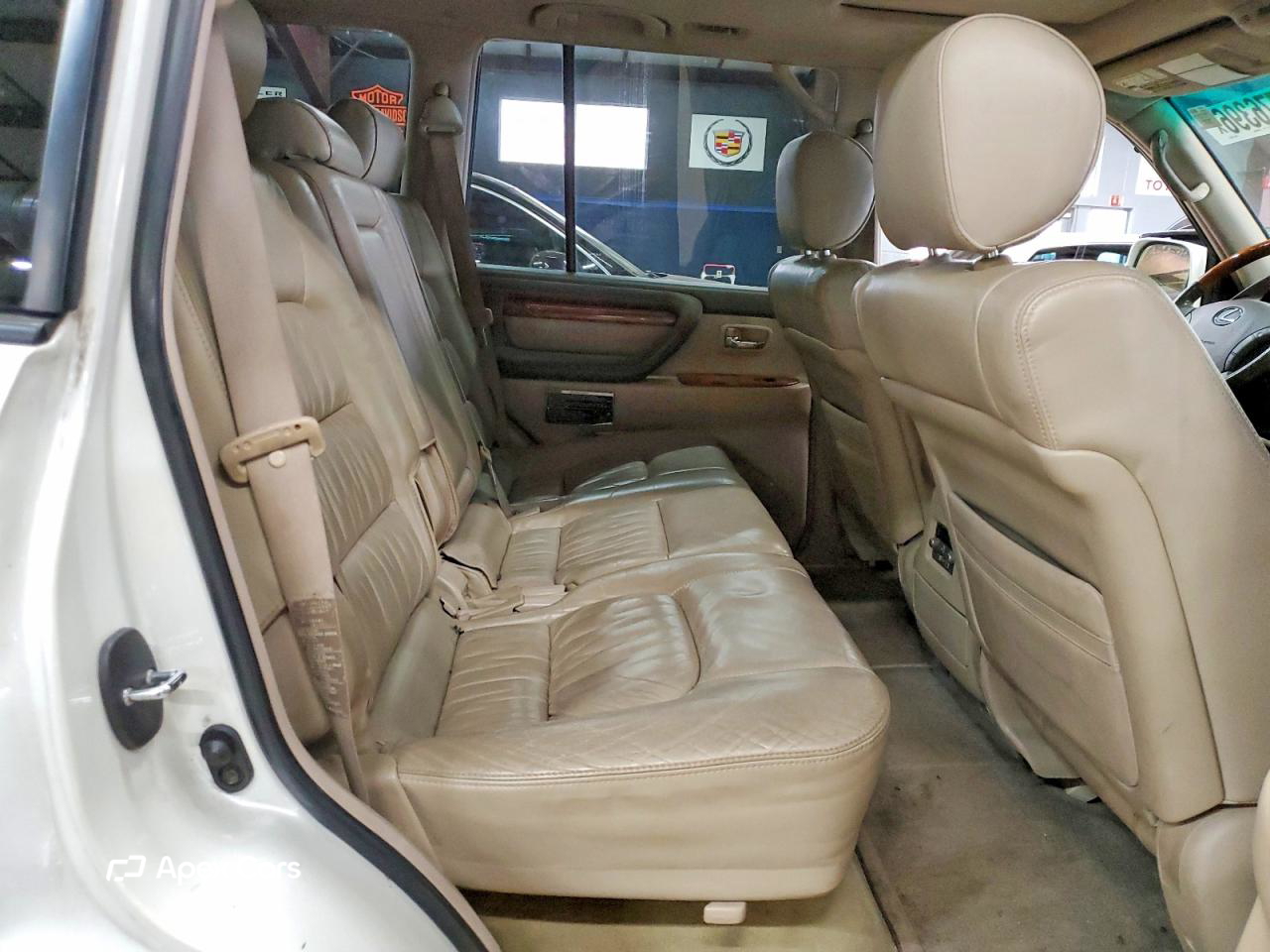Lexus LX 2004