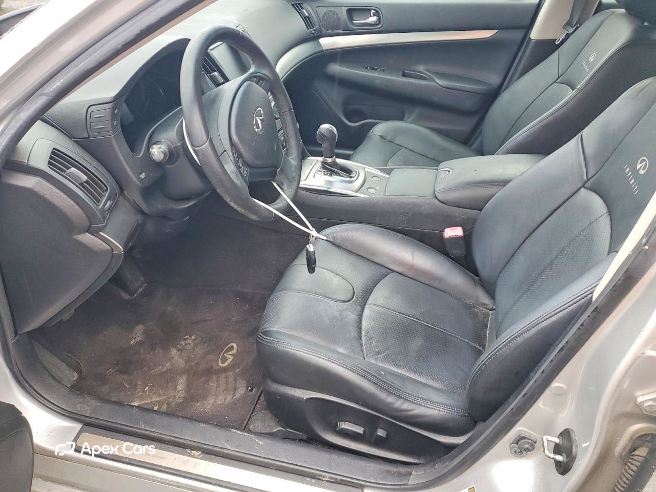 Infiniti G 2010
