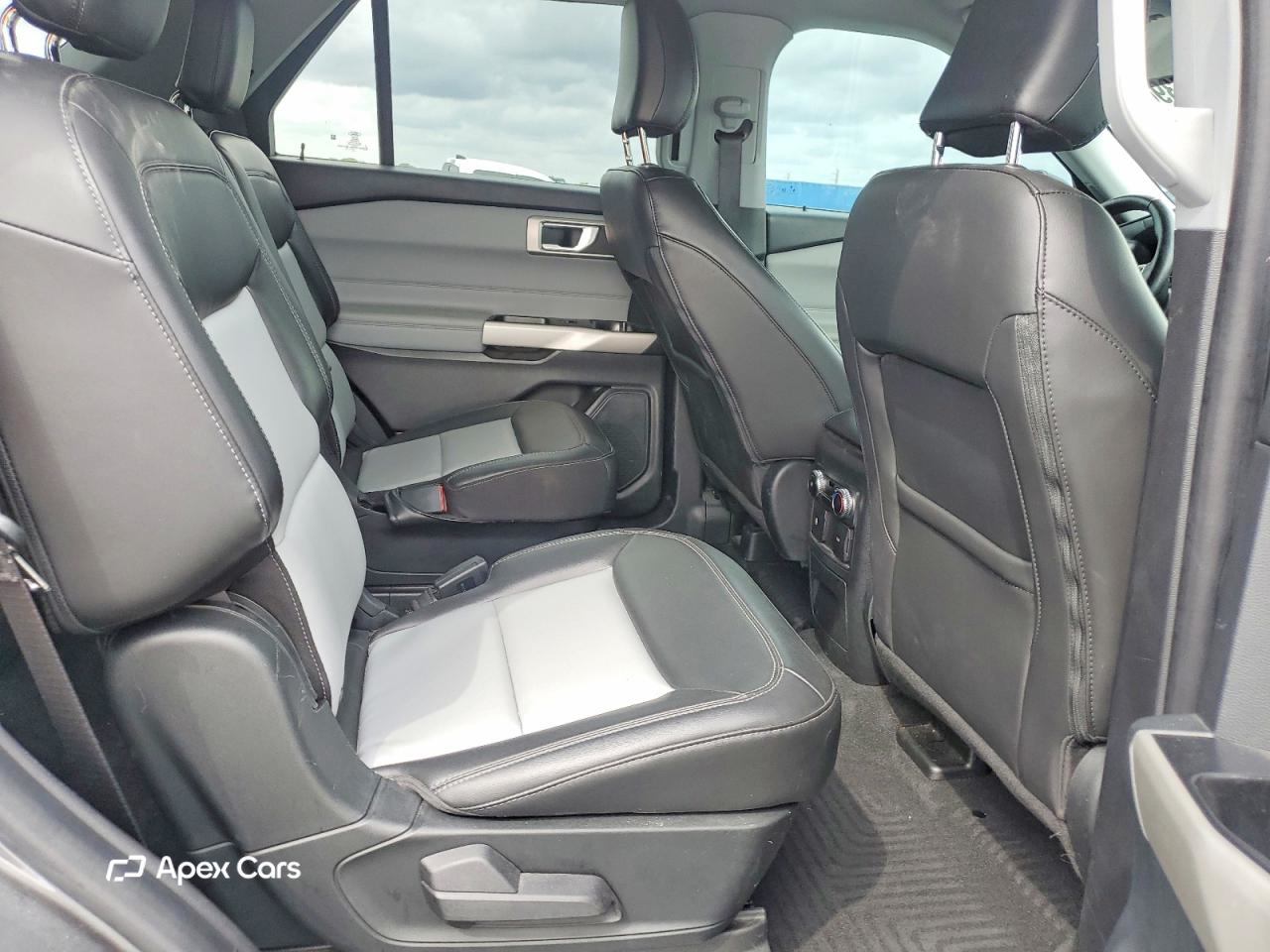 Ford Explorer 2022