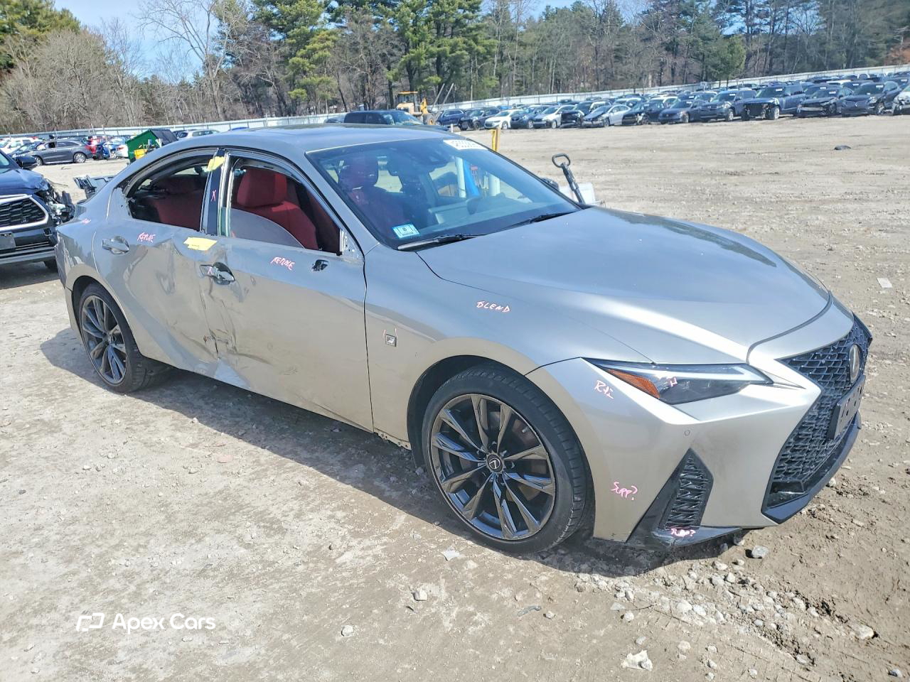 Lexus IS 2022