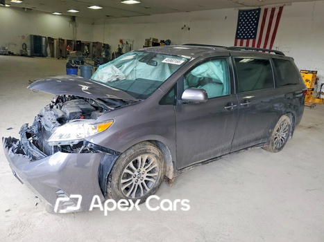 Toyota Sienna 2018 - Image 1 of 14