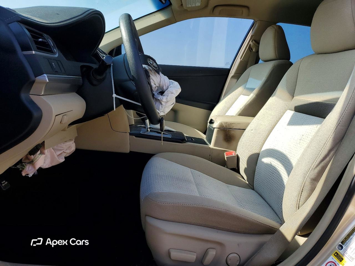 Toyota Camry 2012