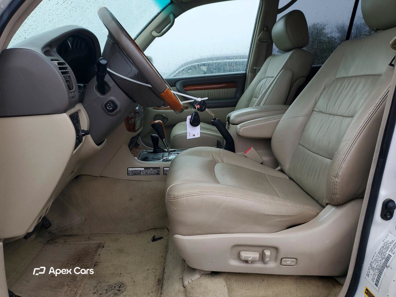 Lexus LX 2005