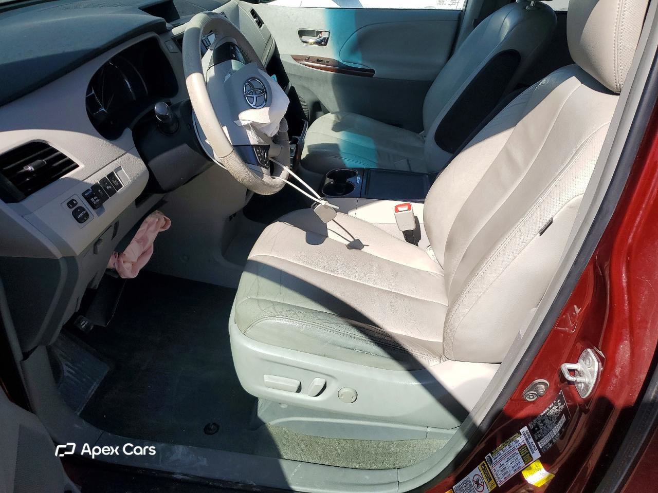 Toyota Sienna 2014