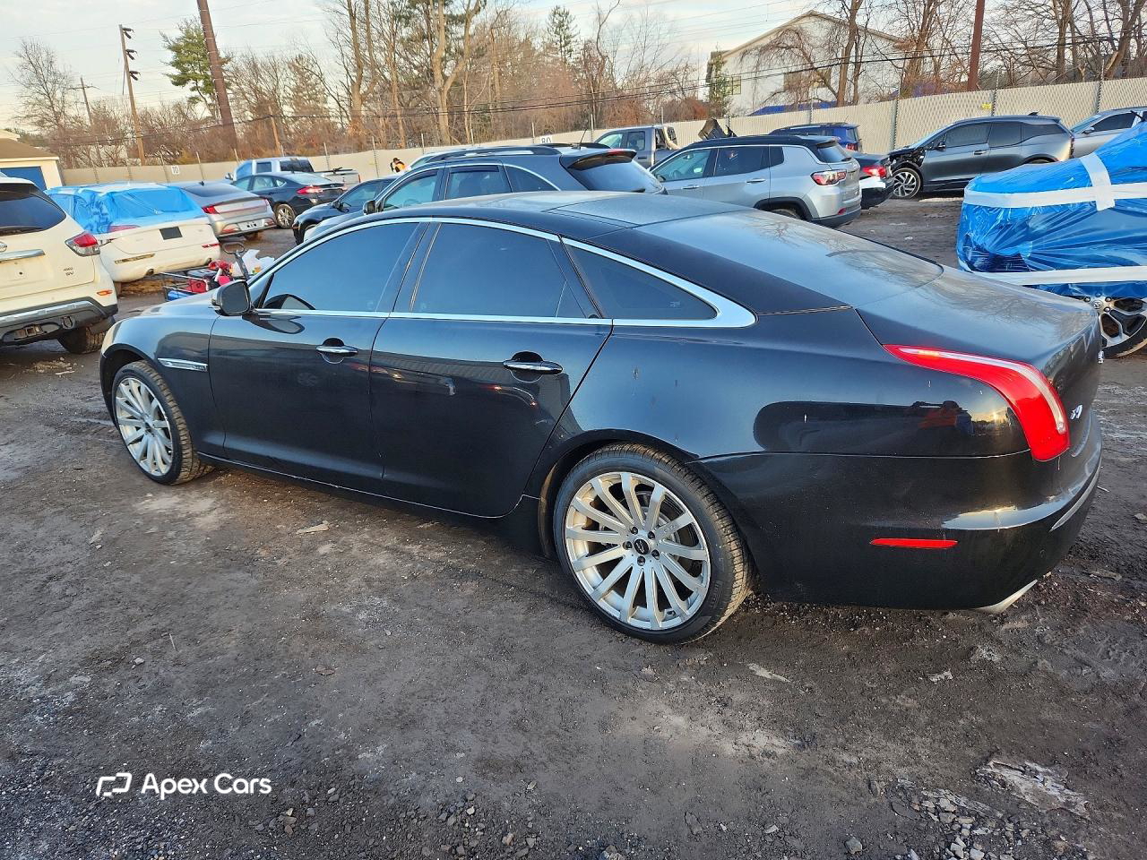 Jaguar XJ 2011