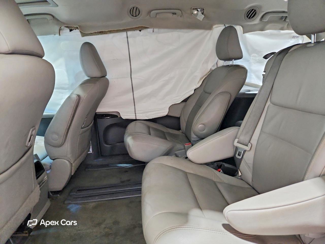 Toyota Sienna 2016