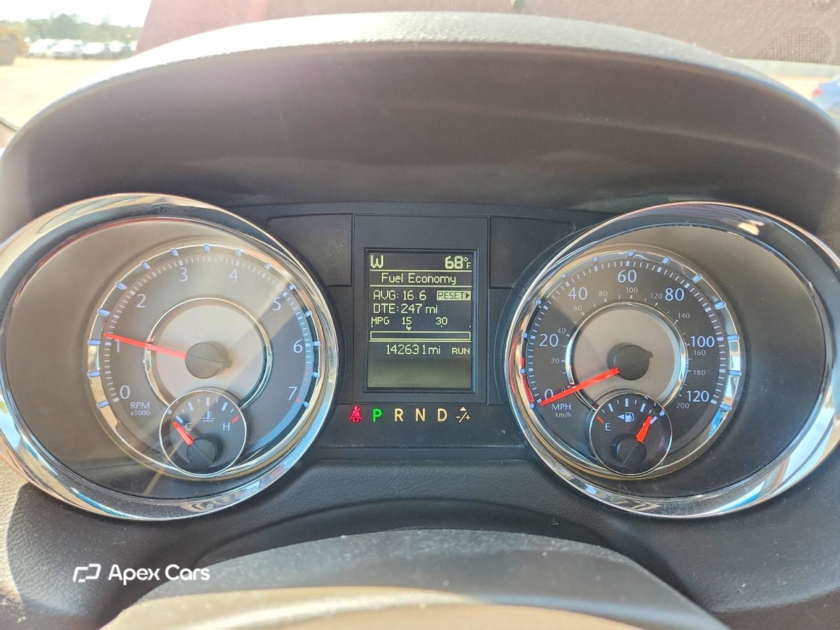 Chrysler Voyager 2015