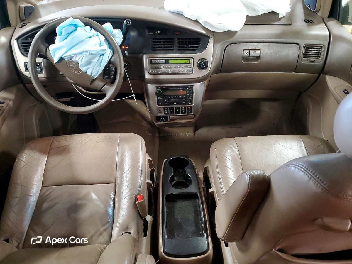 Toyota Sienna 2003