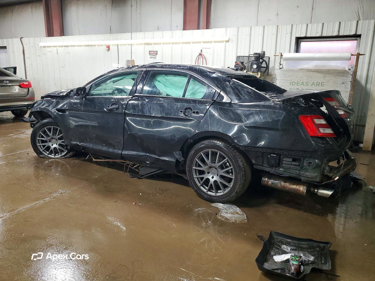 Ford Taurus 2013