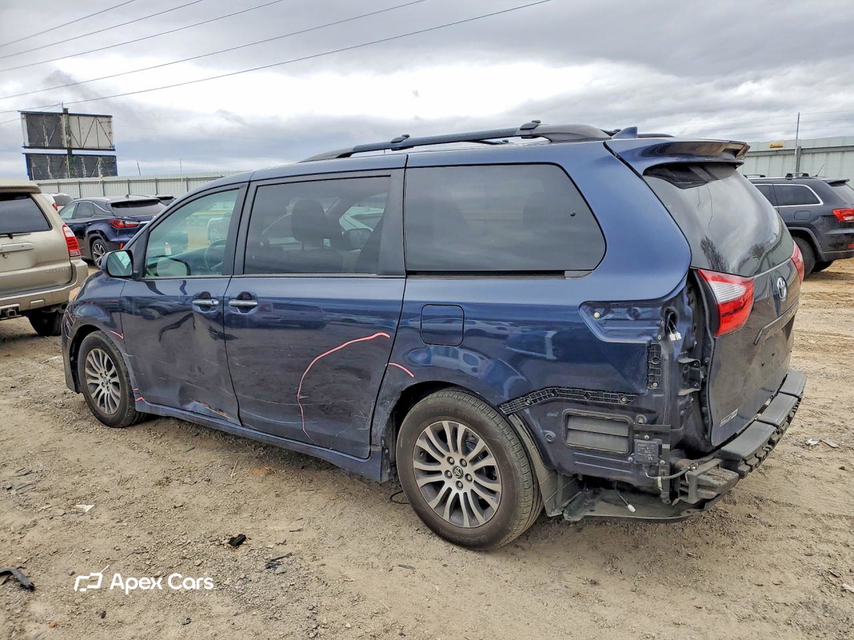 Toyota Sienna 2018