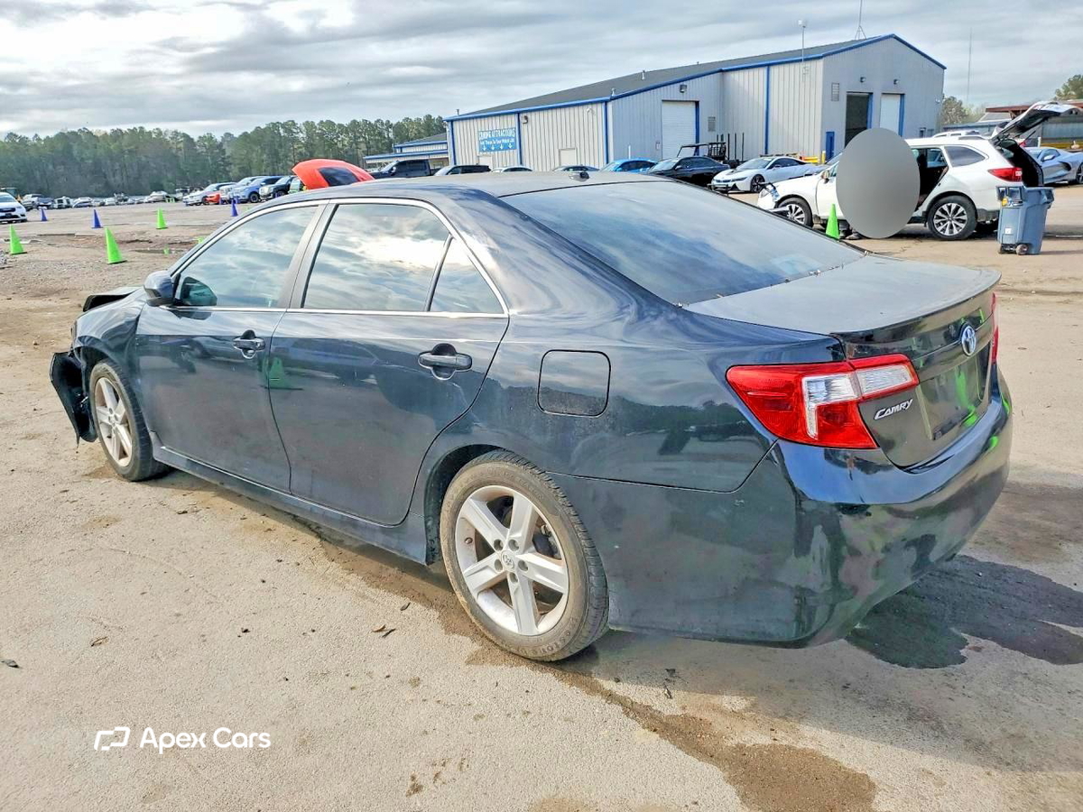 Toyota Camry 2012