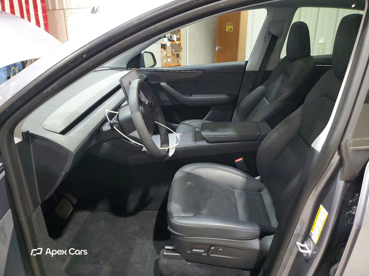 Tesla Model Y 2026