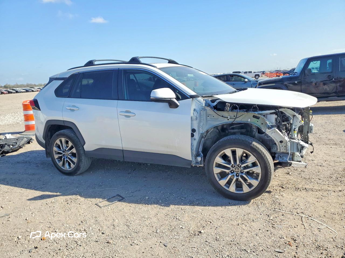 Toyota RAV 4 2024