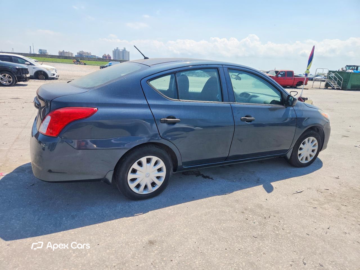 Nissan Versa 2016