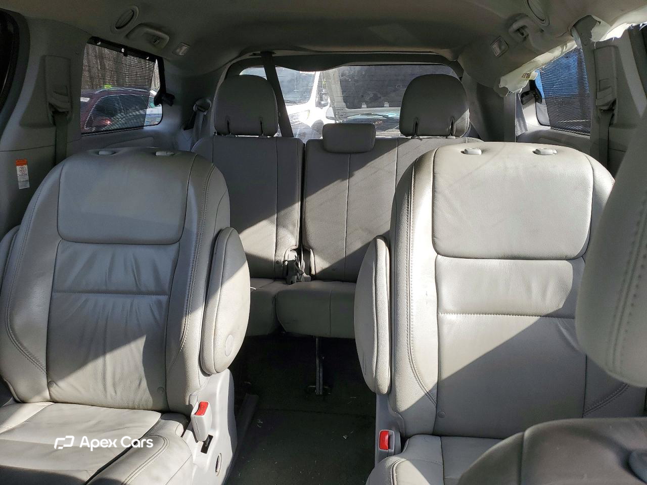 Toyota Sienna 2015