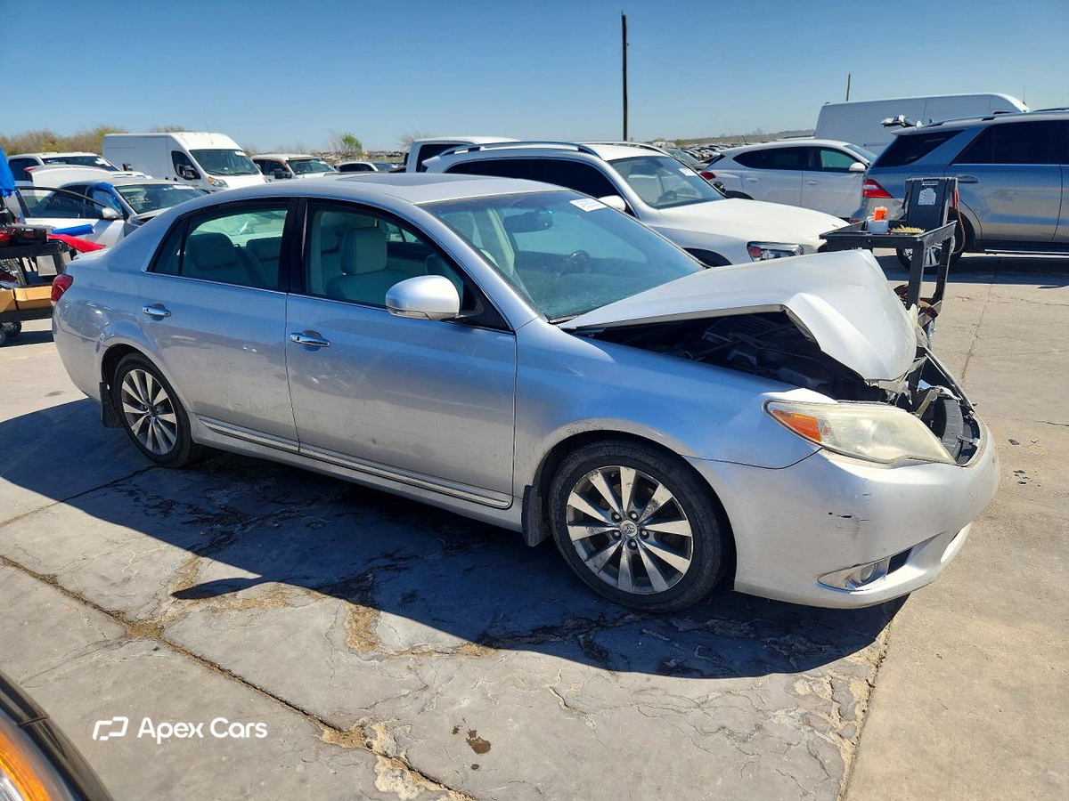 Toyota Avalon 2012