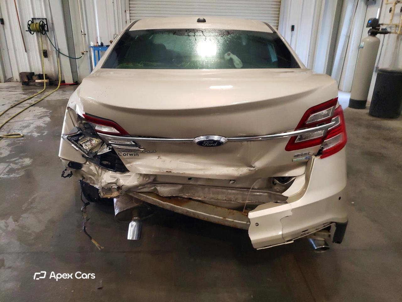 Ford Taurus 2017