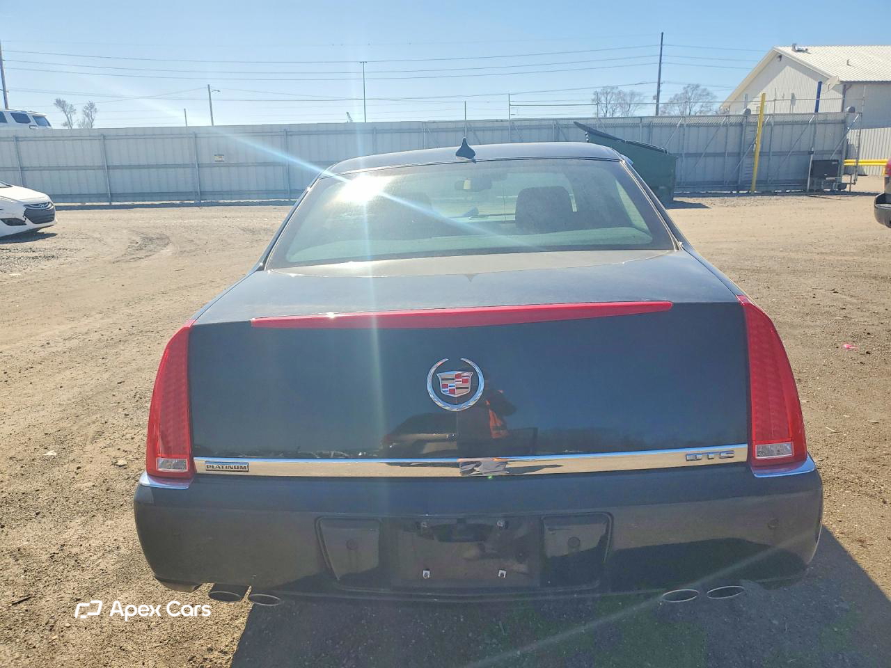 Cadillac DTS 2011