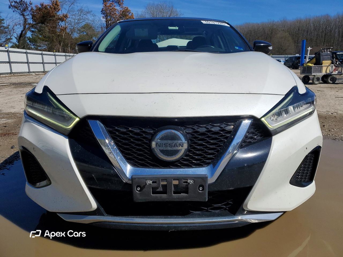 Nissan Maxima 2019